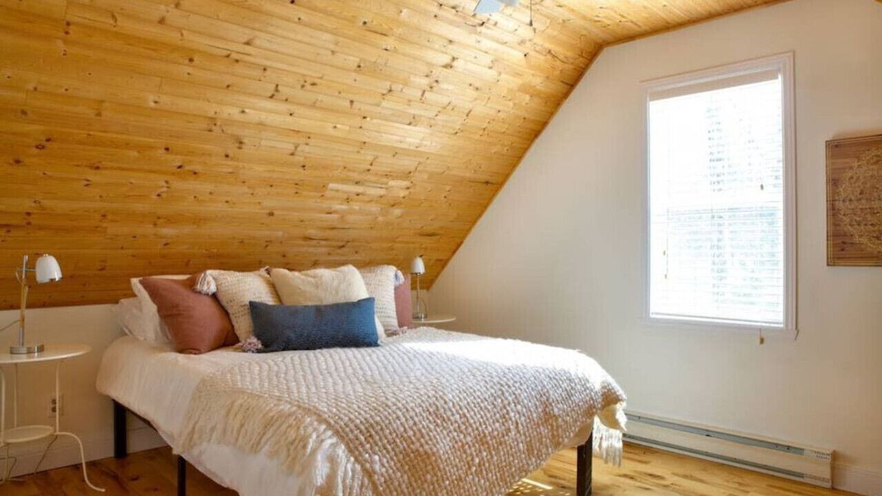 Photo of Bedroom in Knowlton