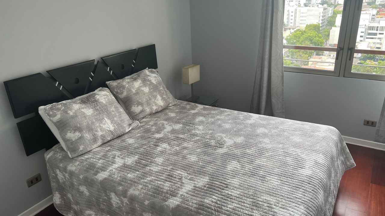 Photo of Bedroom in Lince
