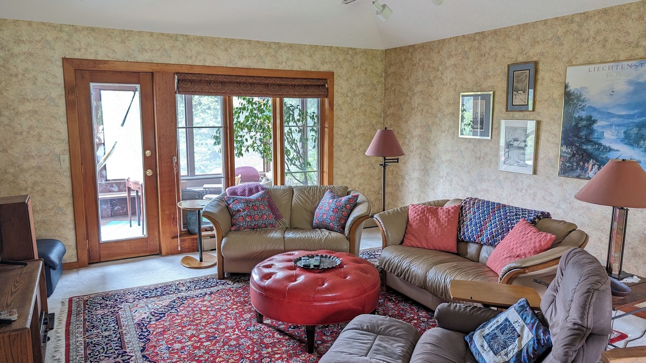 Photo of Livingroom in Greensboro