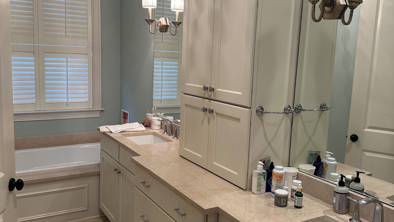 Photo of Bathroom in Bonnabel Place