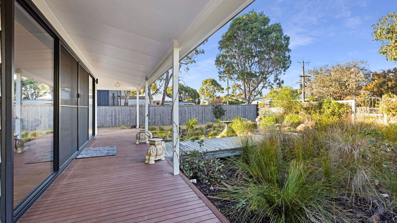 Photo of Patio Balcony in Raymond Island