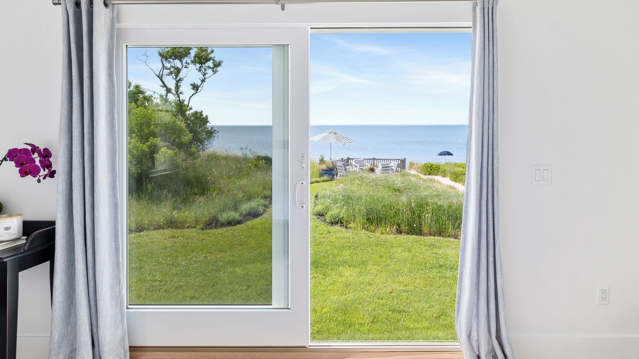 Photo of Others in Hamptons