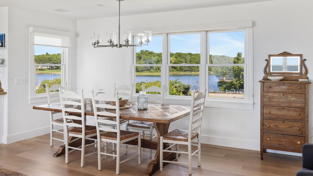 Photo of Others in Hamptons