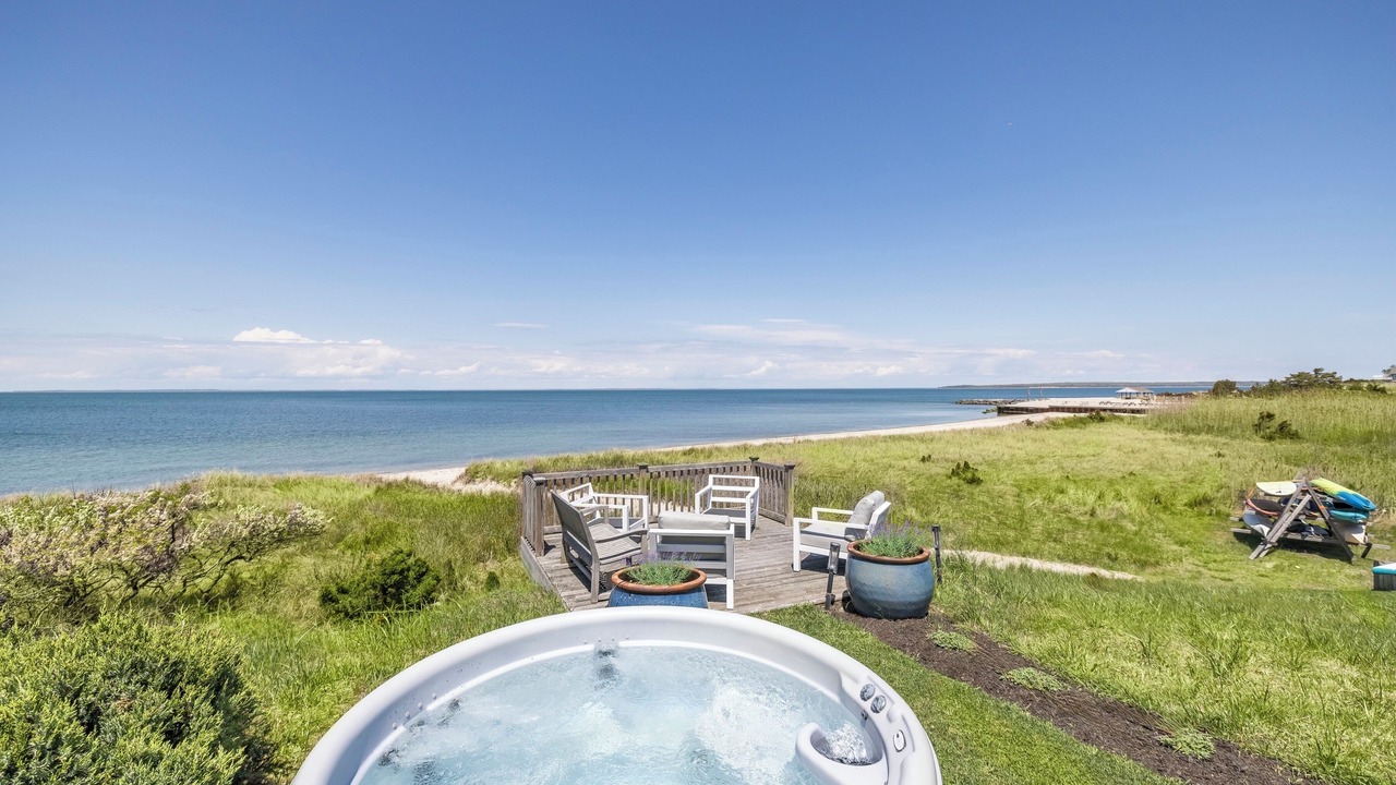 Photo of Patio Balcony in Hamptons