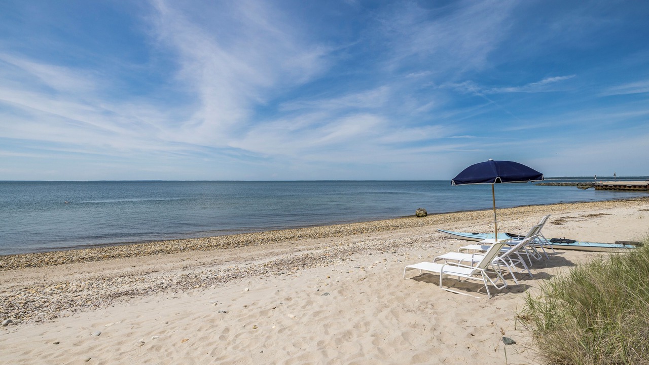 Photo of Others in Hamptons