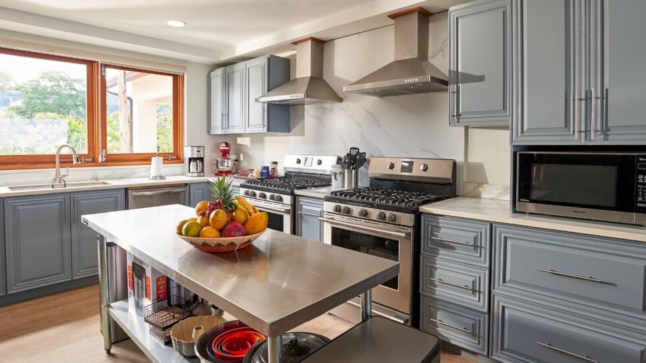 Photo of Kitchen in Salt Gut