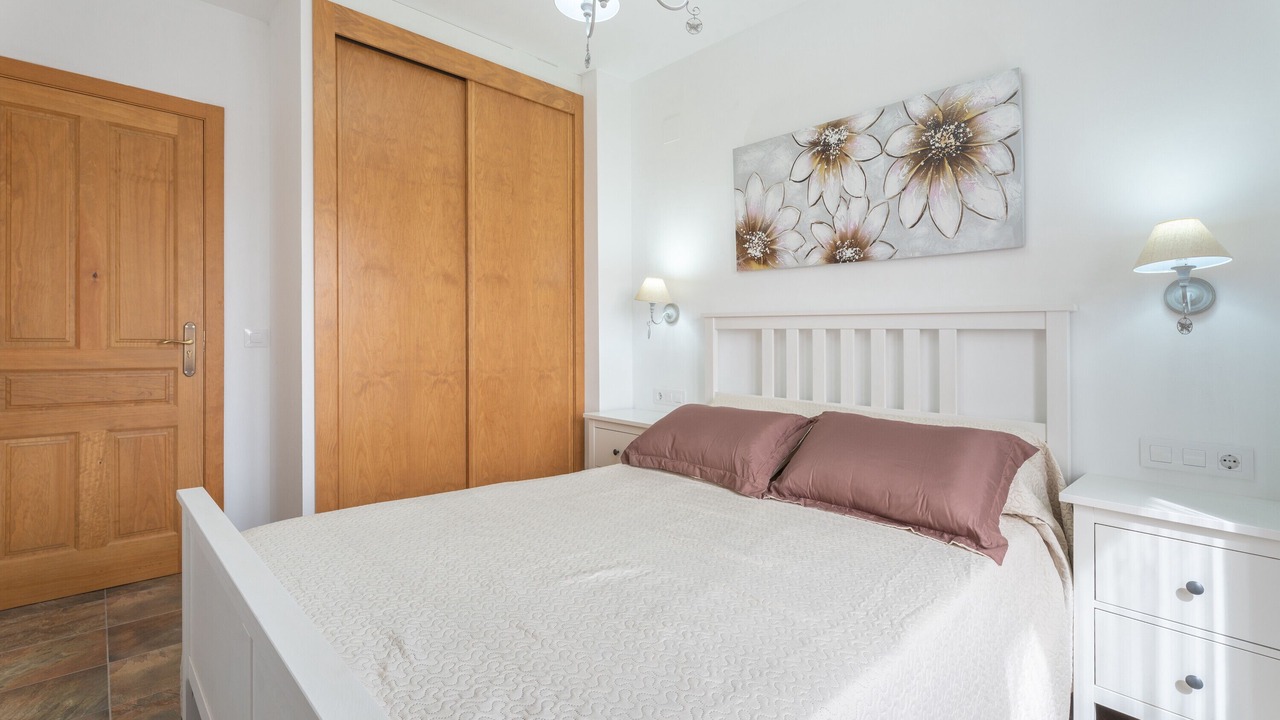 Photo of Bedroom in Benafer
