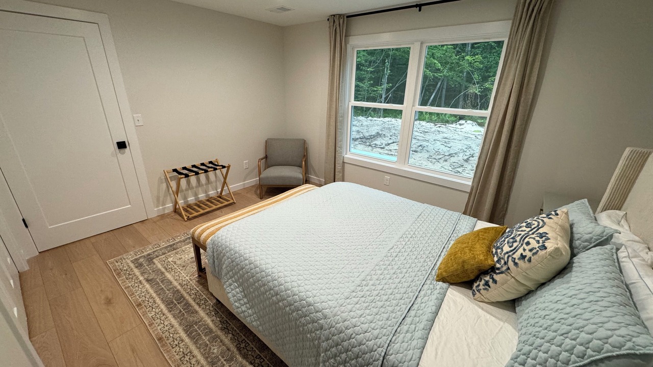 Photo of Bedroom in Spring Lake