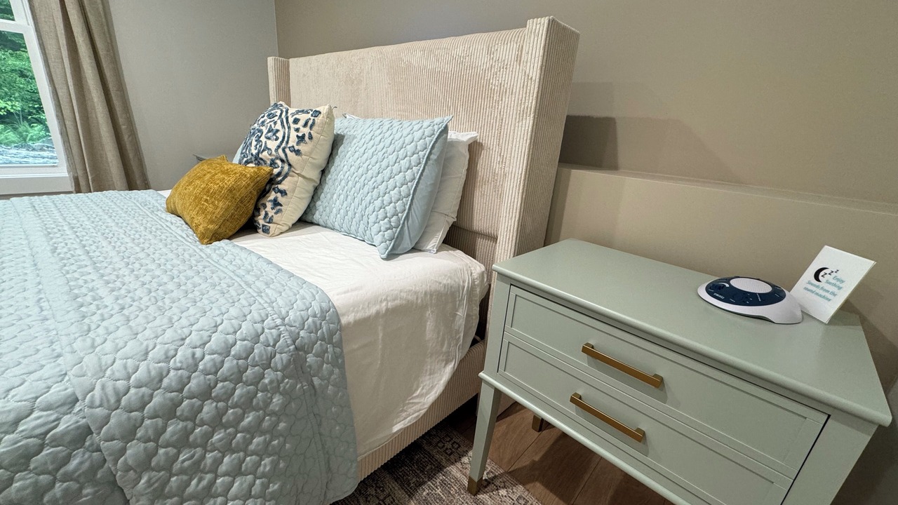 Photo of Bedroom in Spring Lake
