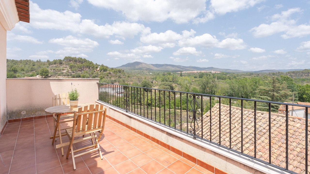 Photo of Outdoor in Benafer