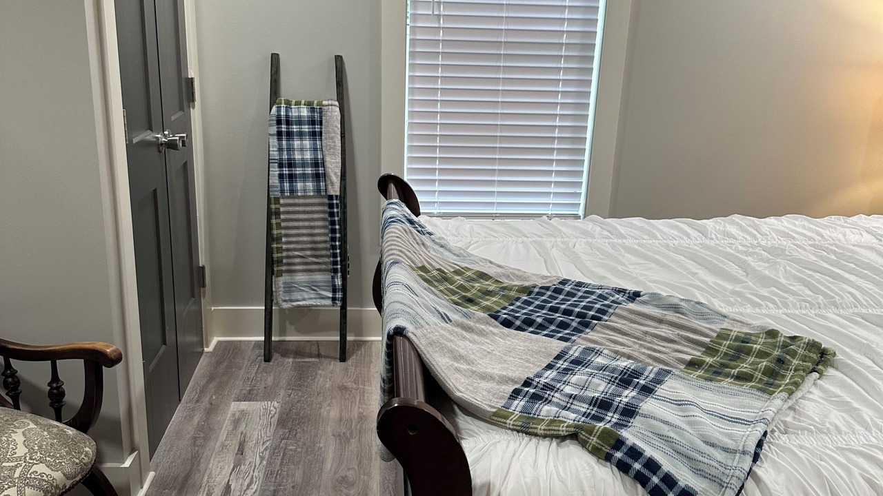 Photo of Bedroom in Scott