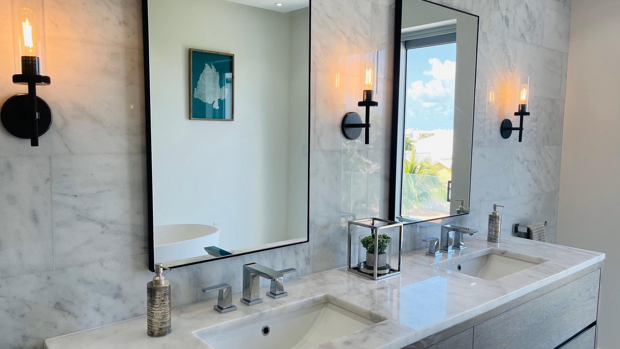 Photo of Bathroom in Palm Cay
