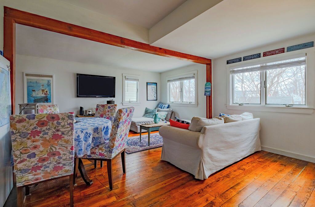 Photo of Livingroom in Peaks Island