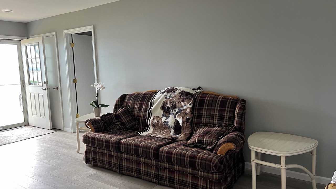 Photo of Livingroom in Whitehall