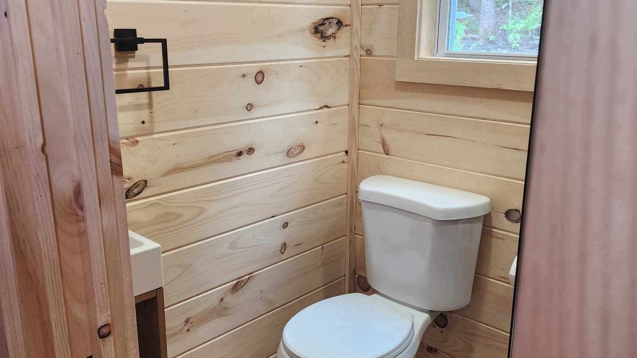 Photo of Bathroom in Errol