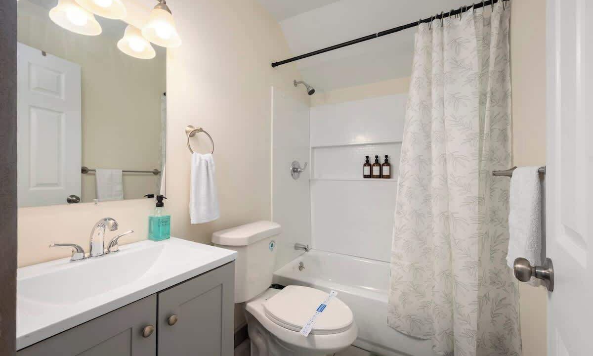 Photo of Bathroom in Sparrow Bush