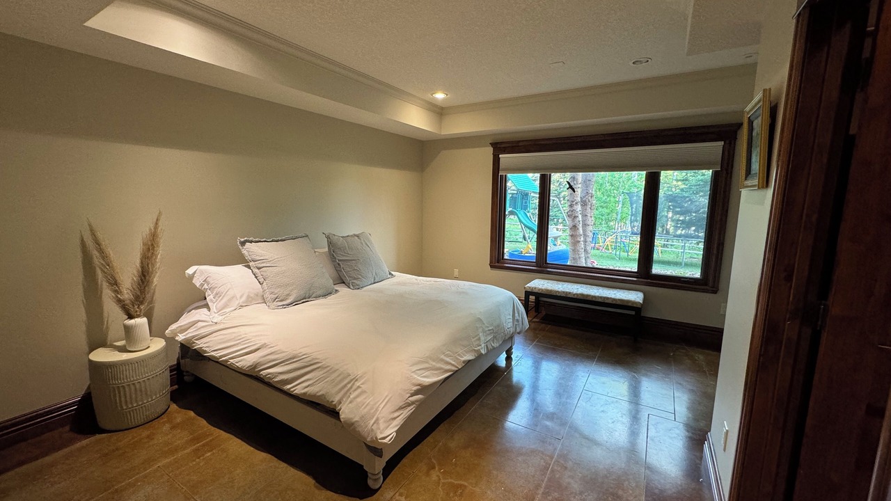 Photo of Bedroom in Priddis