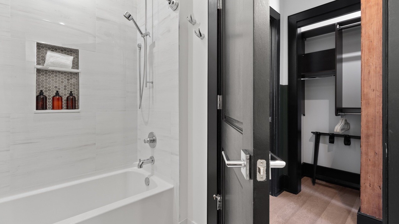 Photo of Bathroom in Faubourg Lafayette
