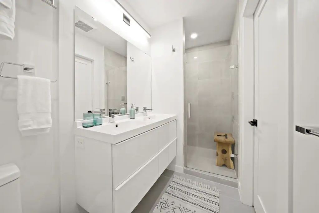 Photo of Bathroom in Brackendale