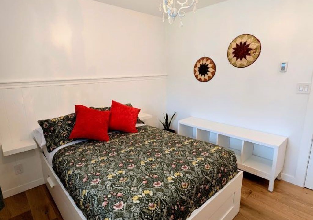 Photo of Bedroom in Brackendale