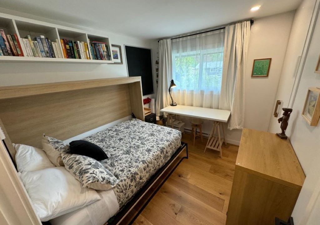 Photo of Bedroom in Brackendale