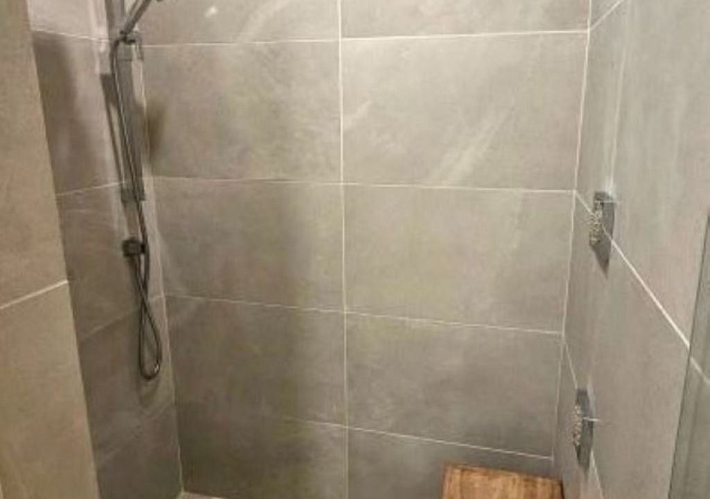 Photo of Bathroom in Brackendale