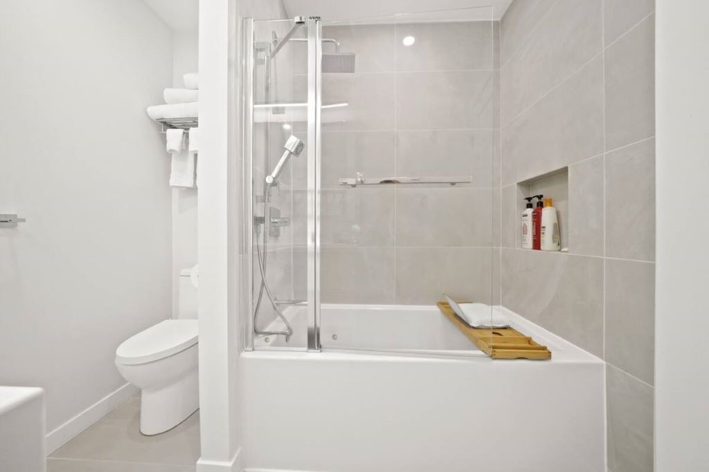 Photo of Bathroom in Brackendale