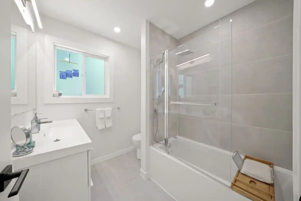Photo of Bathroom in Brackendale