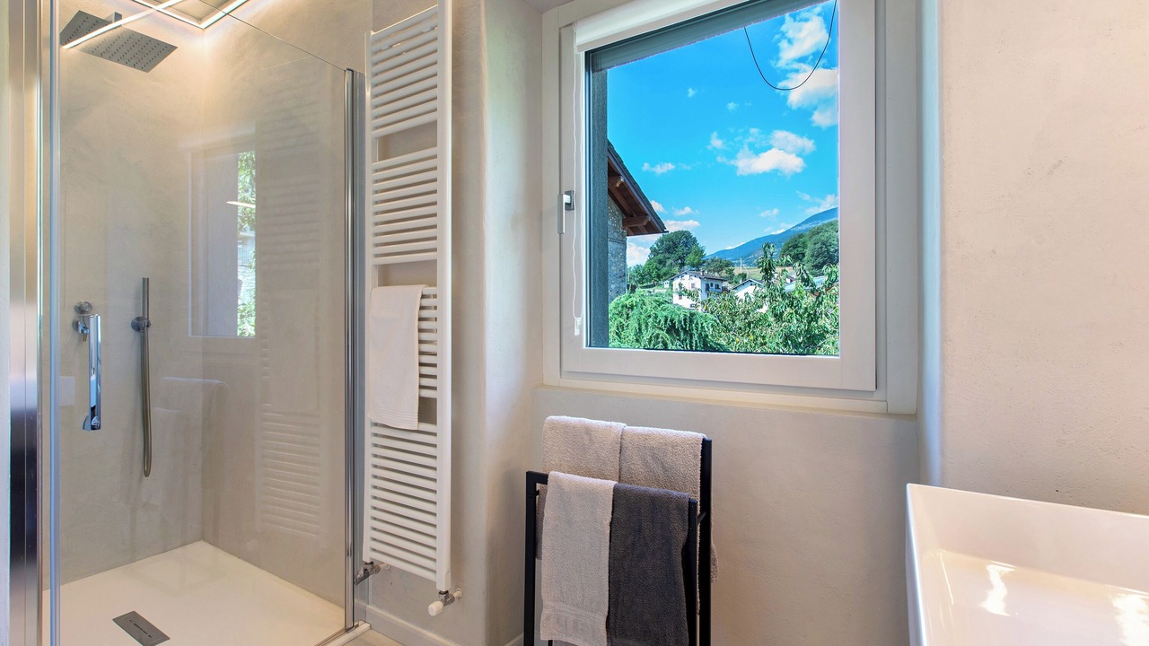 Photo of Bathroom in Senin