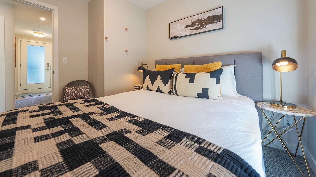 Photo of Bedroom in Cougar Creek