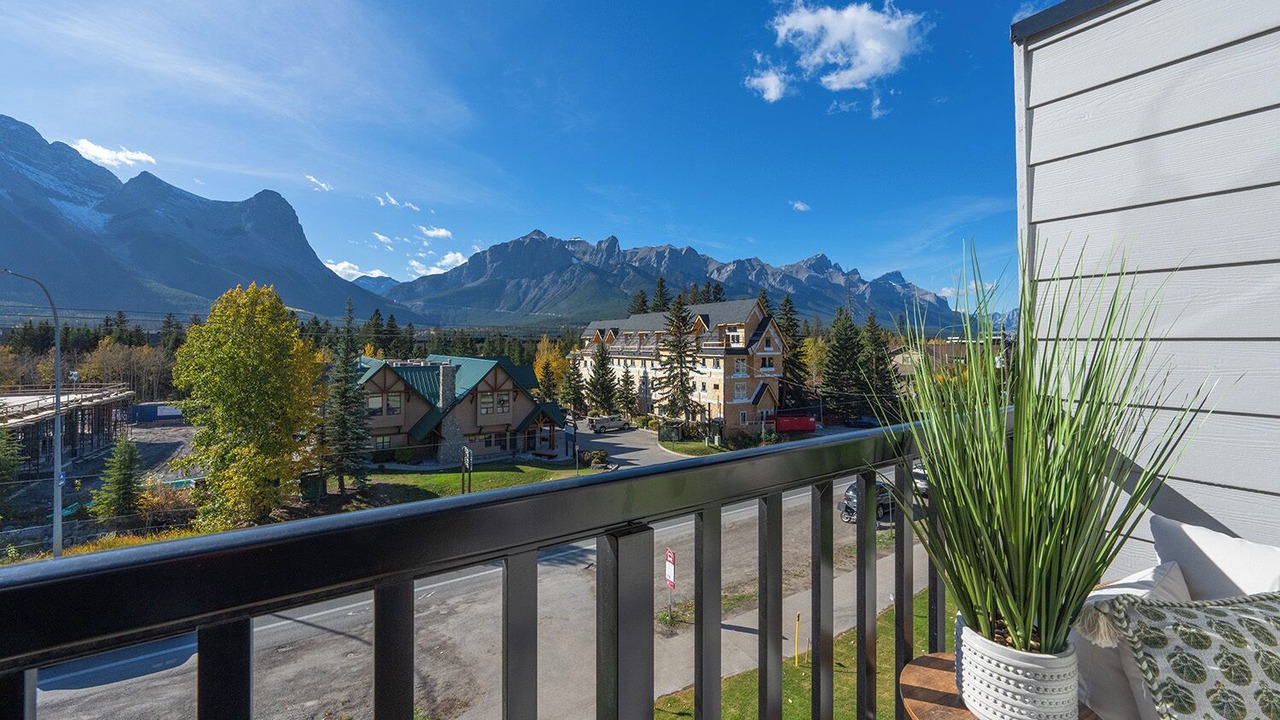 Photo of Outdoor in Cougar Creek