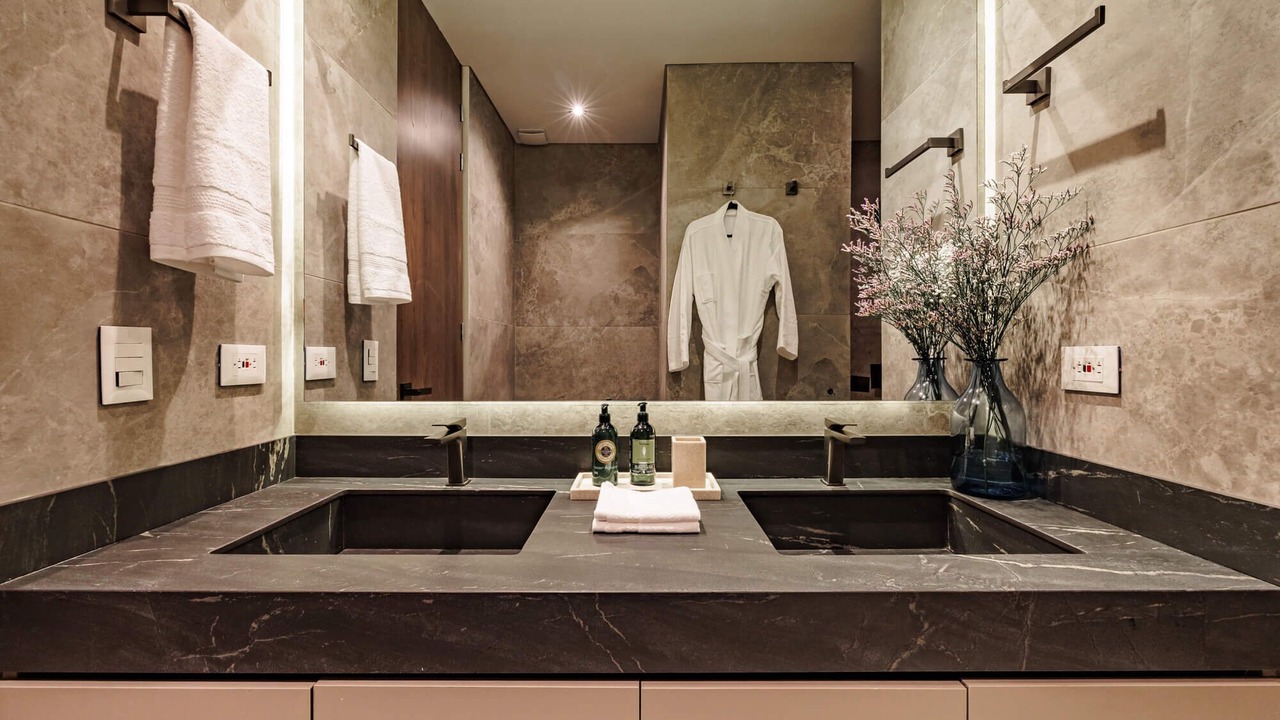 Photo of Bathroom in La Florida