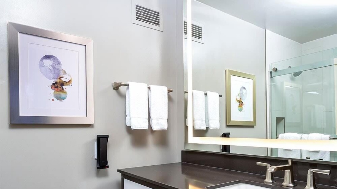 Photo of Bathroom in Tenderloin