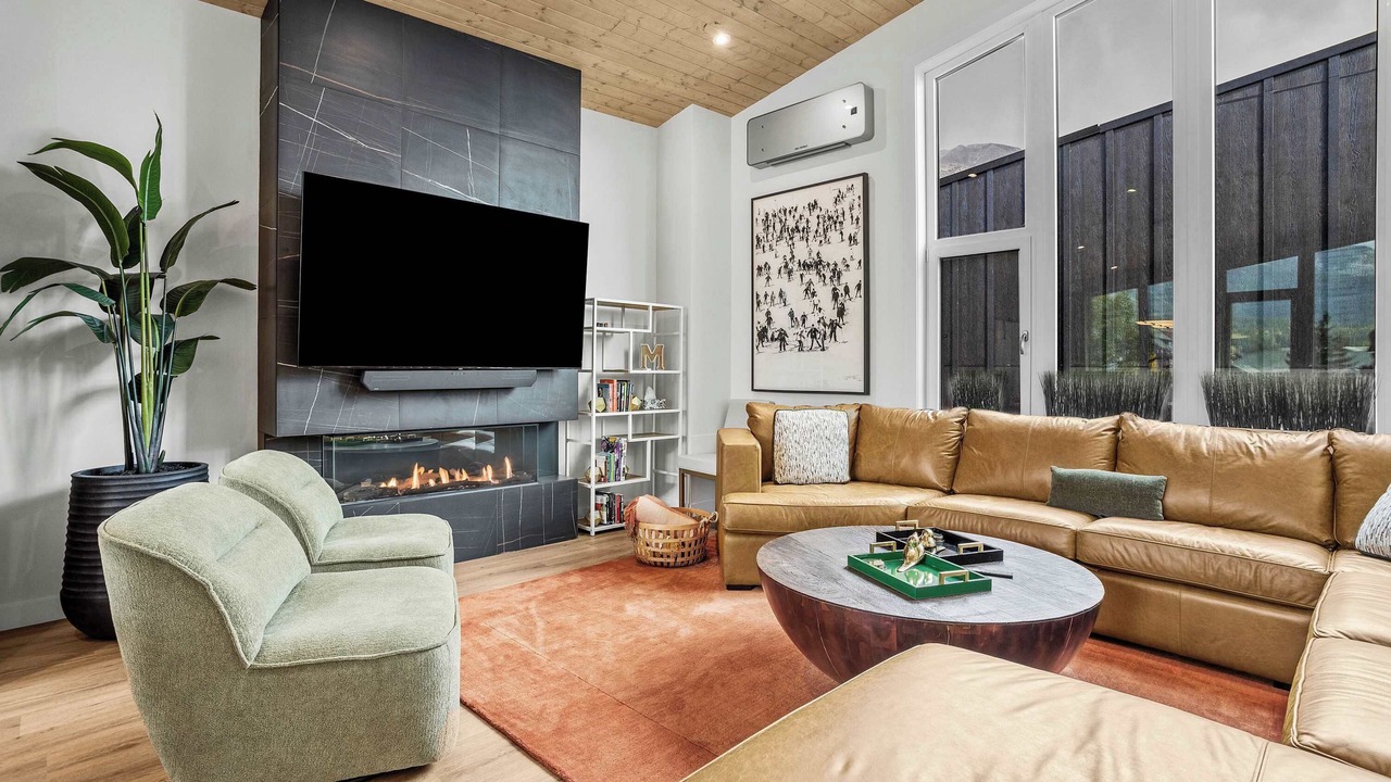 Photo of Livingroom in Teepee Town