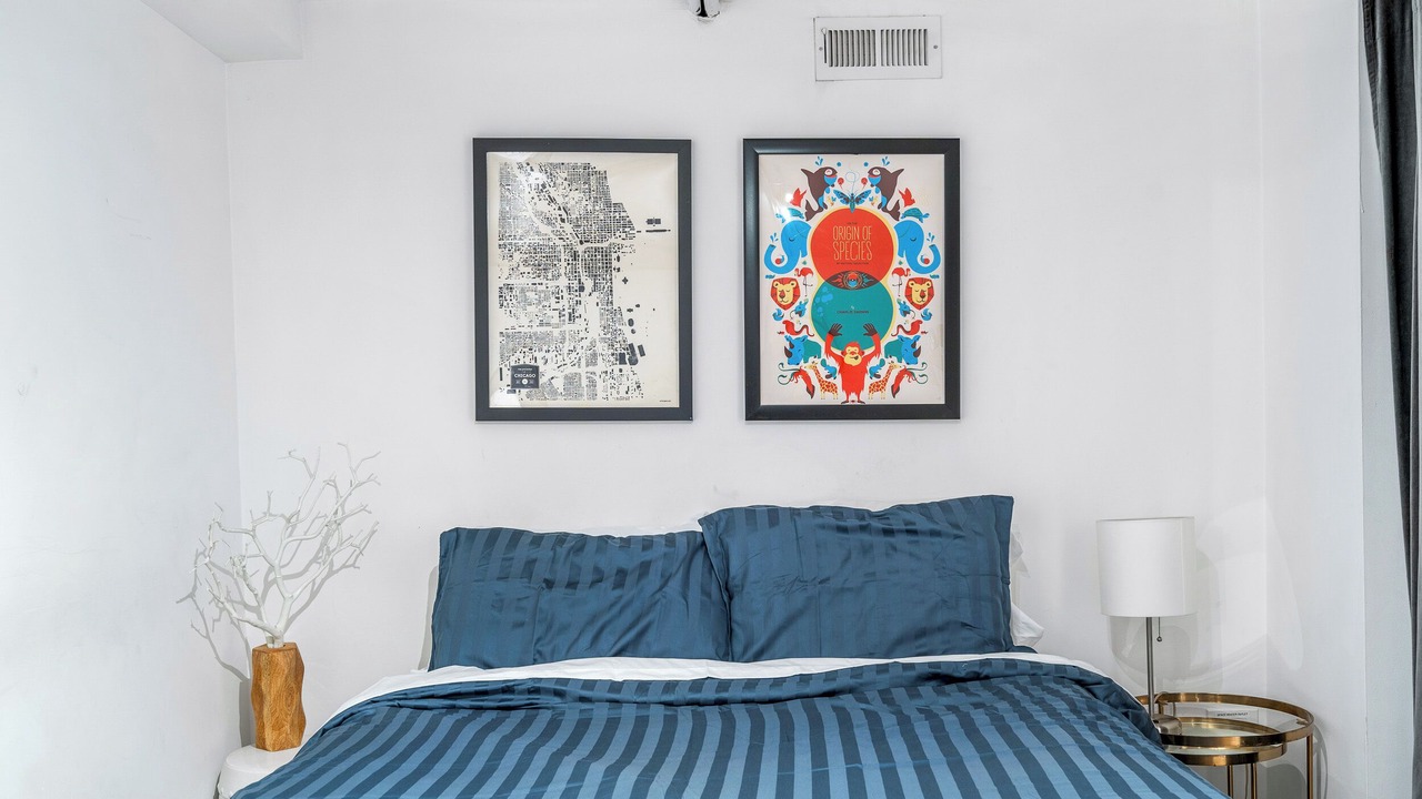 Photo of Bedroom in Logan Square