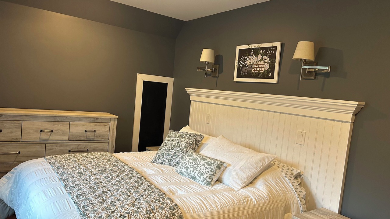 Photo of Bedroom in Broadalbin