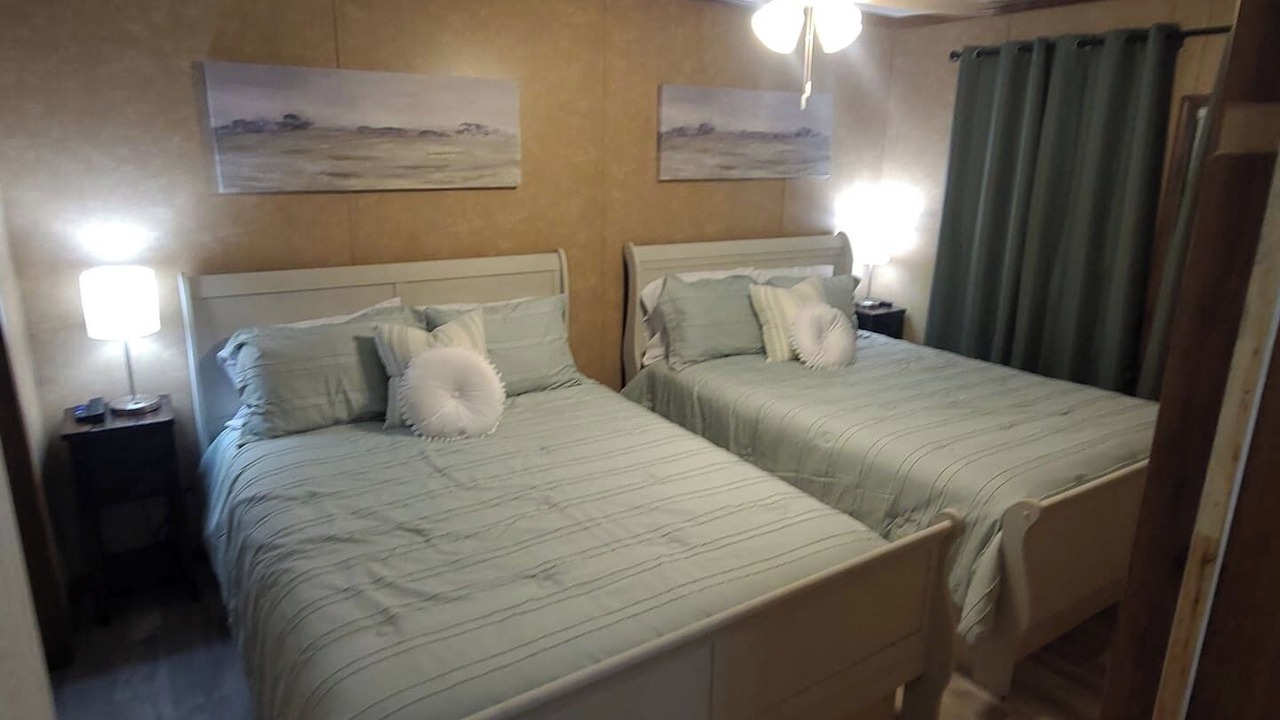 Photo of Bedroom in Pine Grove