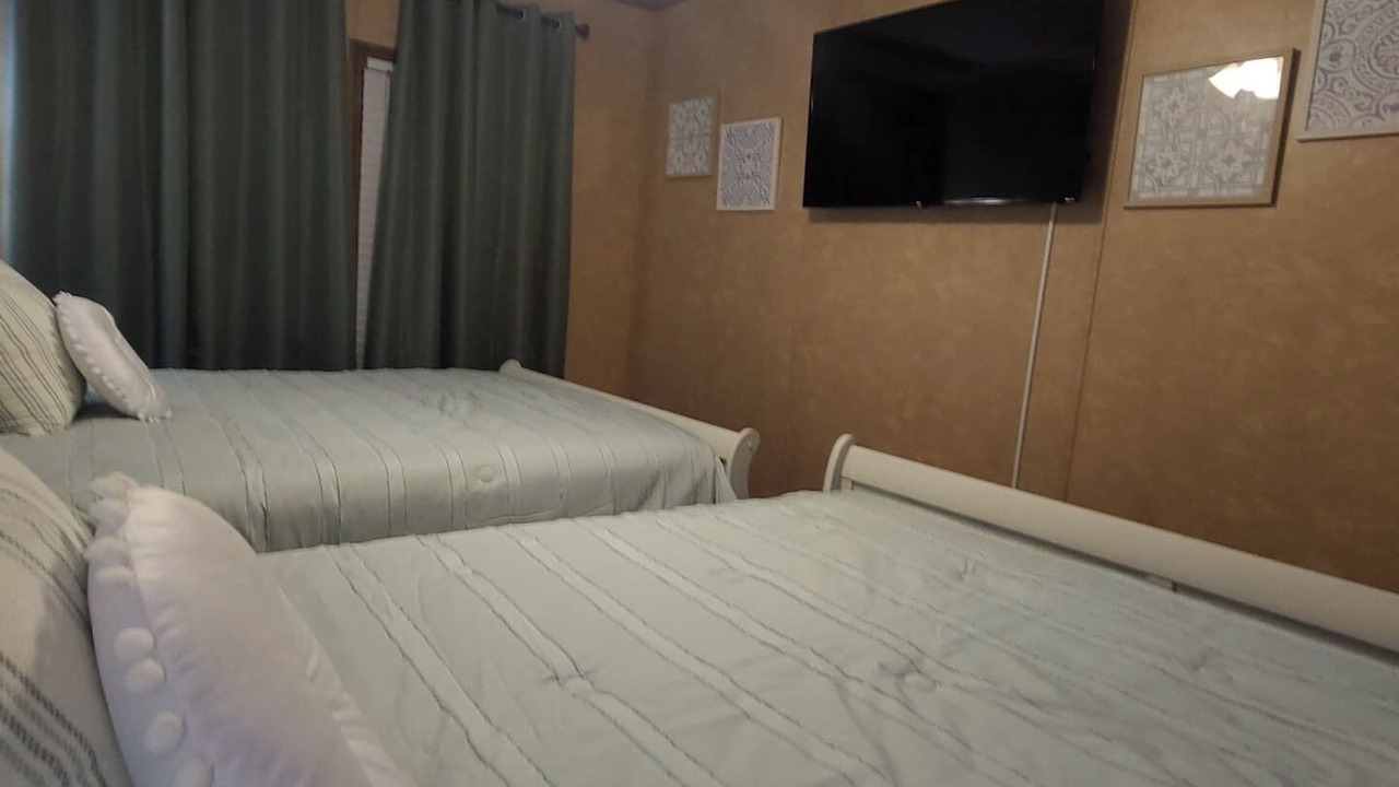 Photo of Bedroom in Pine Grove