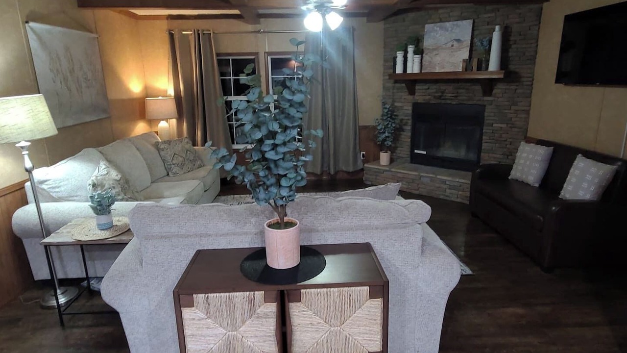 Photo of Livingroom in Pine Grove