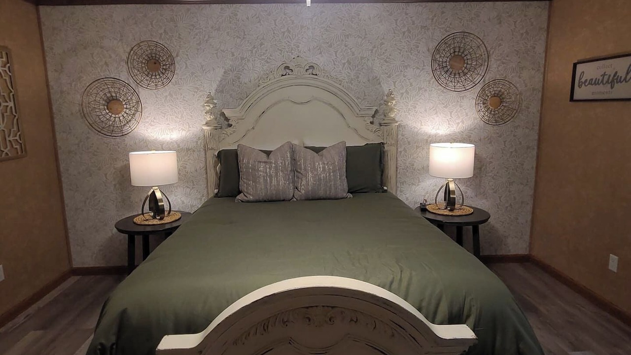 Photo of Bedroom in Pine Grove