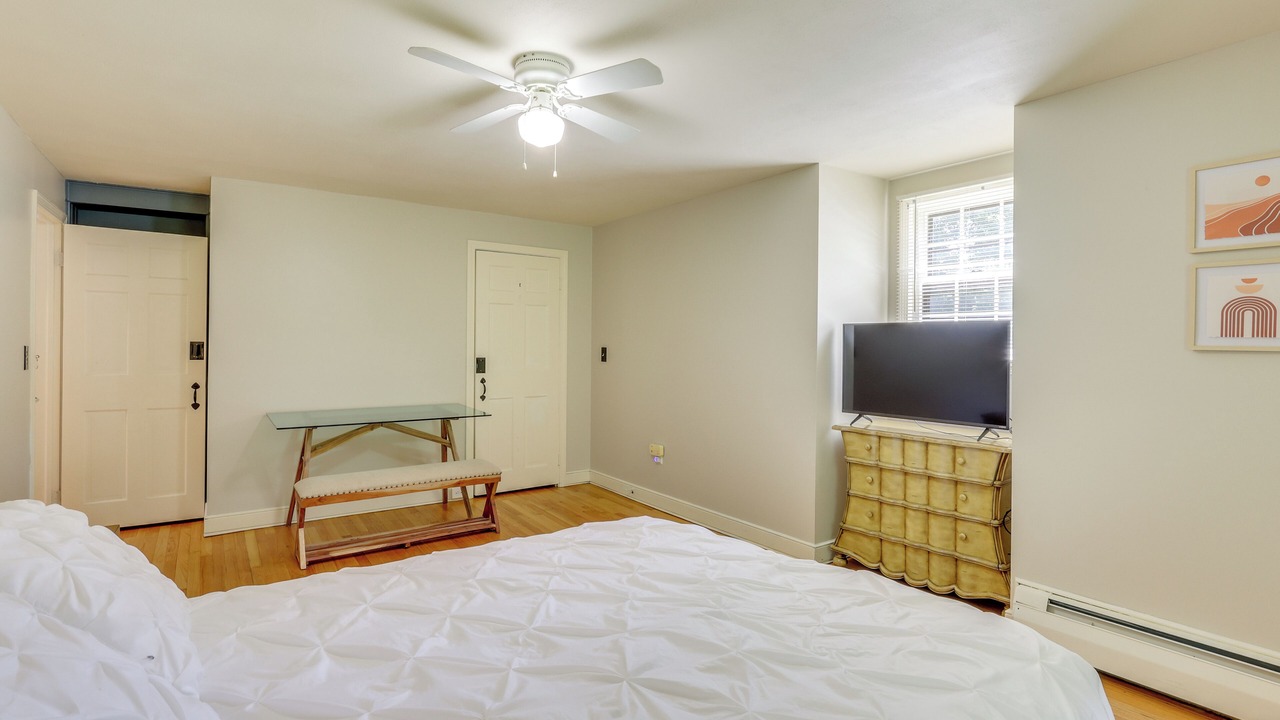 Photo of Bedroom in East Haddam