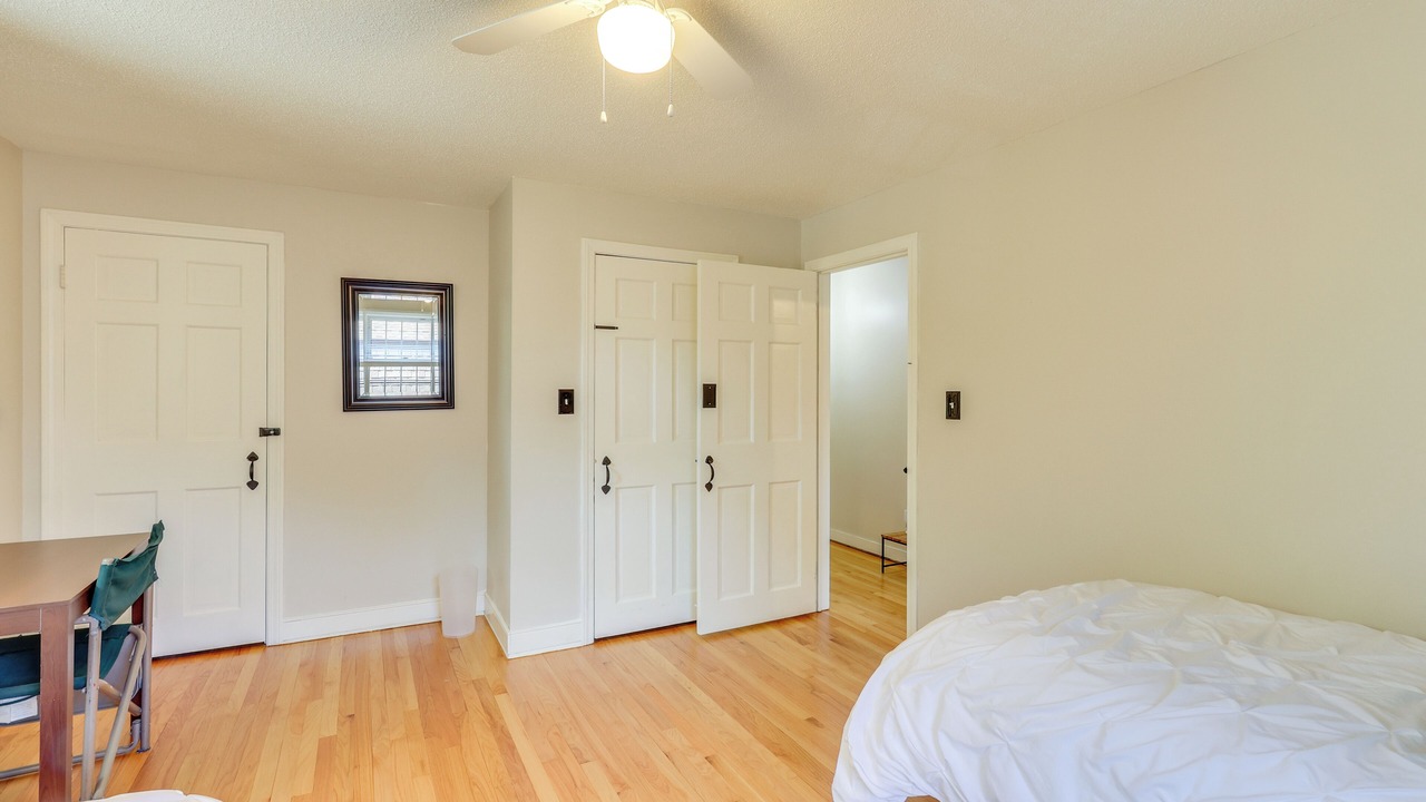 Photo of Bedroom in East Haddam