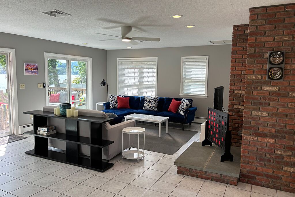 Photo of Livingroom in East Haddam