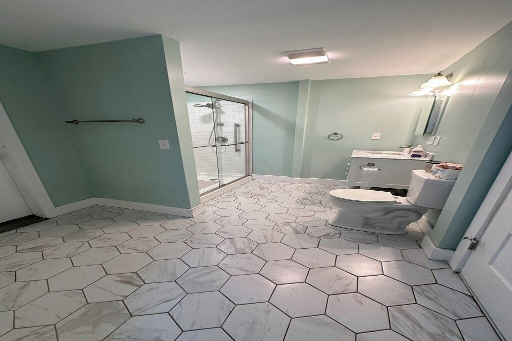 Photo of Bathroom in Stockade Historic District