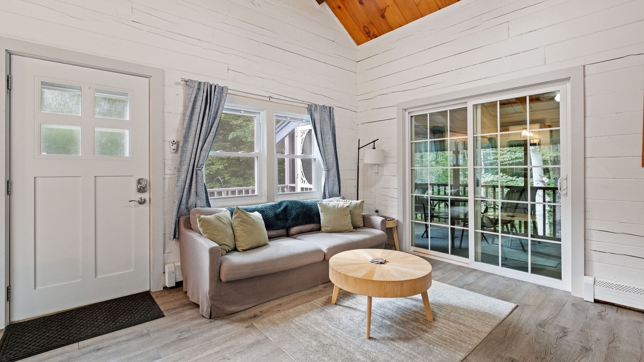 Photo of Livingroom in Bath