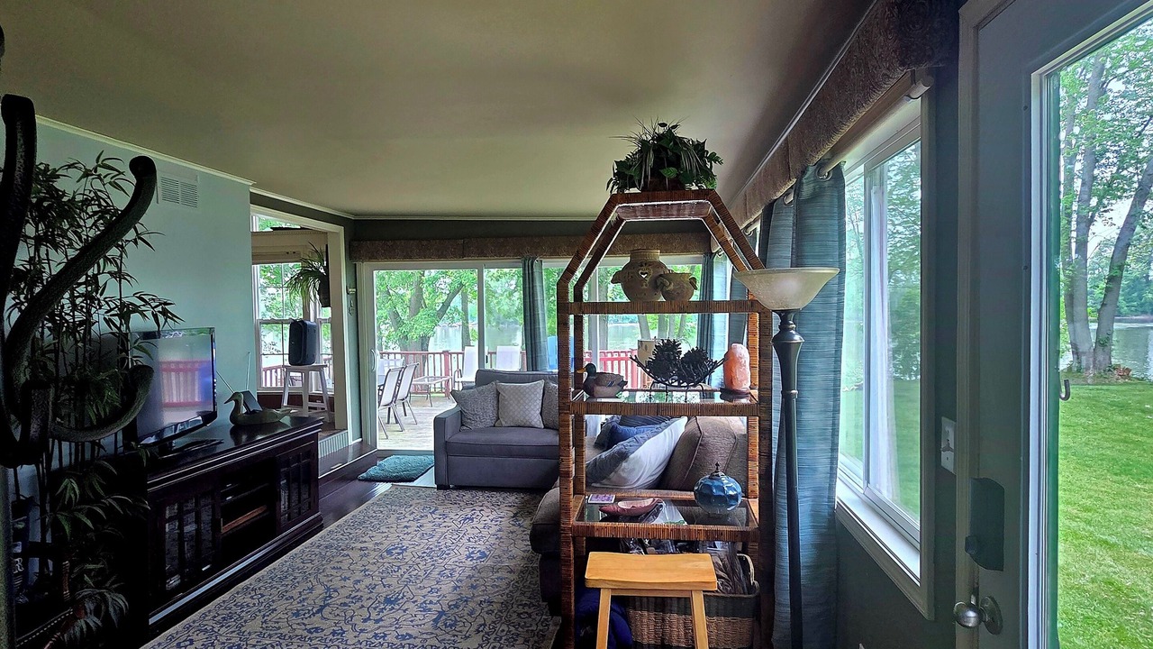 Photo of Livingroom in West Olive
