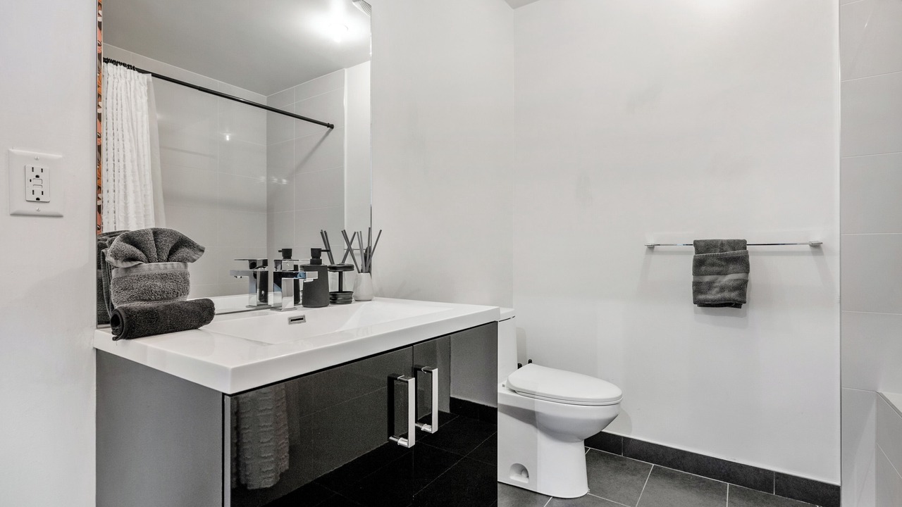 Photo of Bathroom in Connaught
