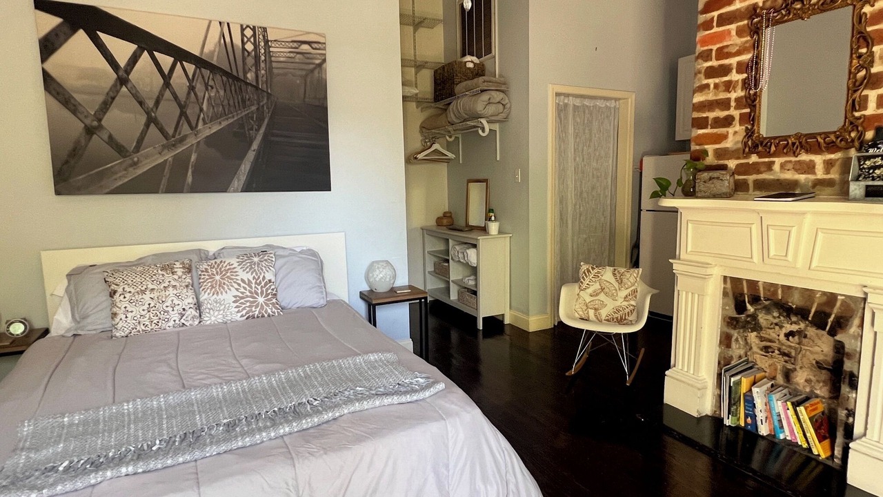 Photo of Bedroom in Esplanade Ridge