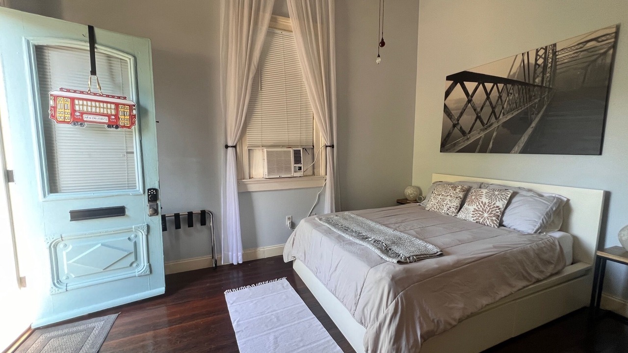 Photo of Bedroom in Esplanade Ridge
