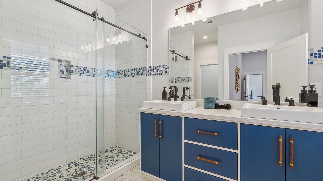 Photo of Bathroom in Broadmoor